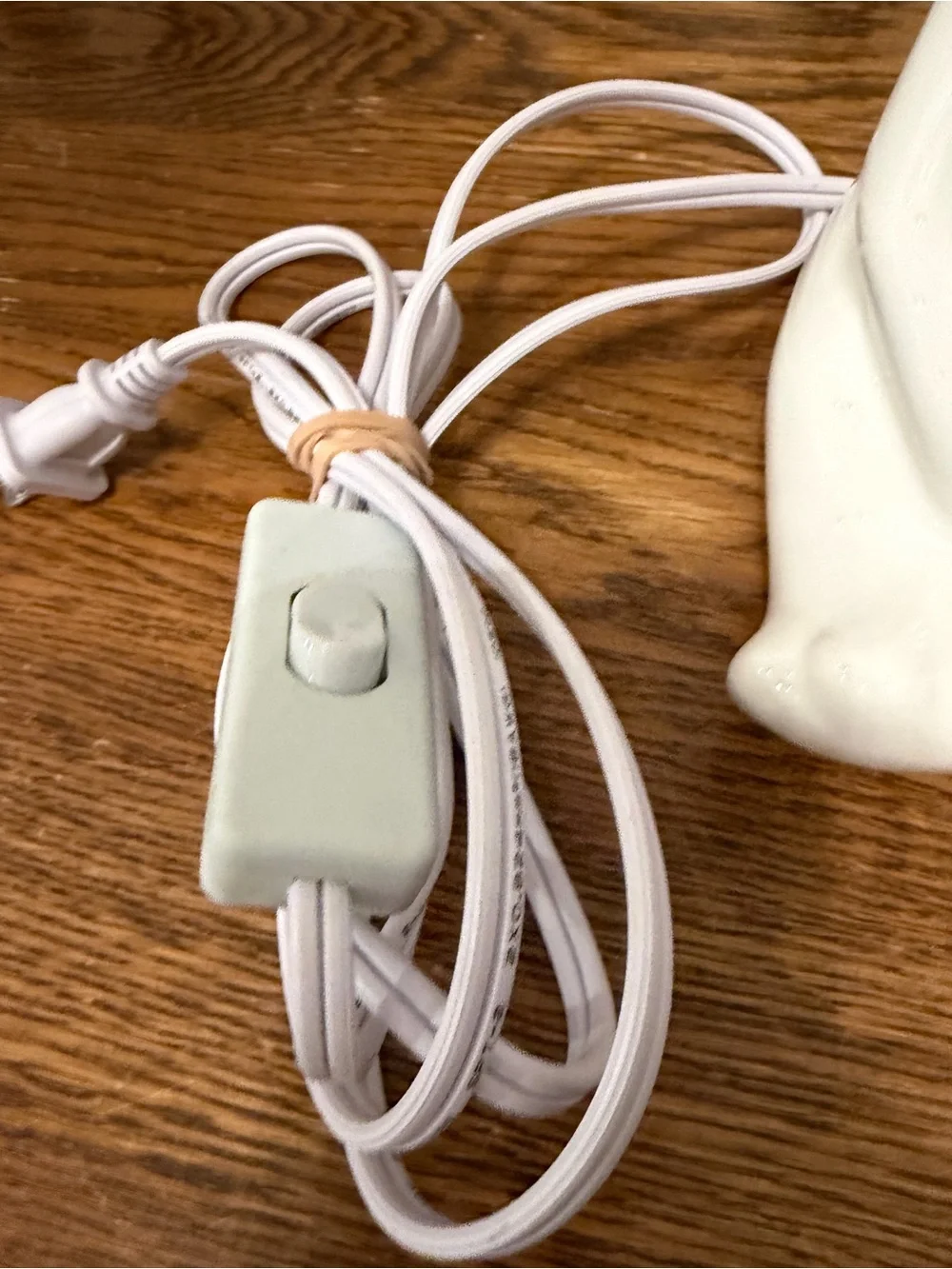 Target Ceramic White Sitting Bear Nightlight Lamp Kids Woodland Decor